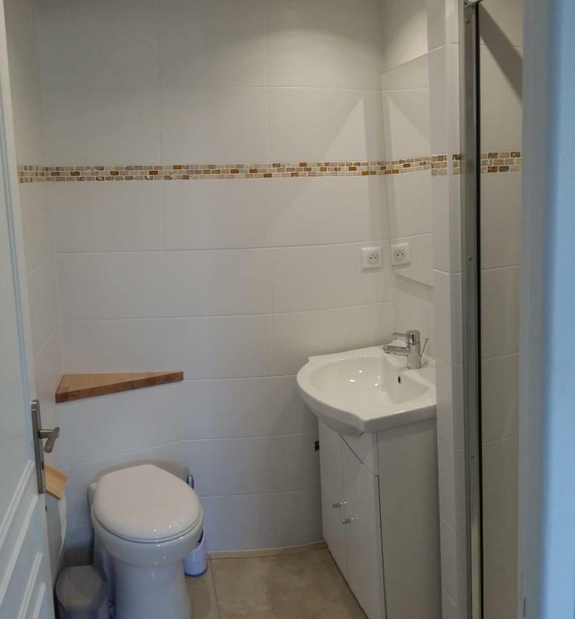 Maisonnette Bois Flottes Salles  Dış mekan fotoğraf